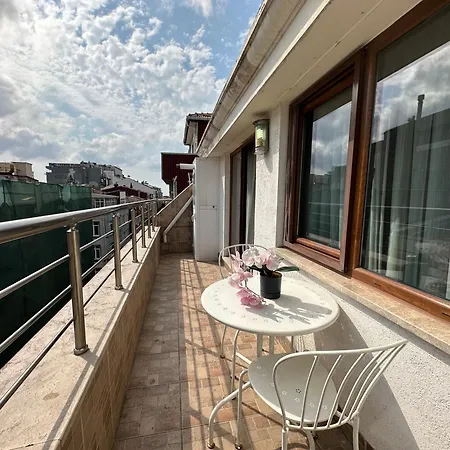 Homelike Apartmanhotel 4*