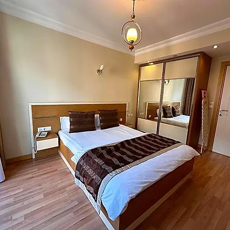 Apartmanhotel Homelike 4*
